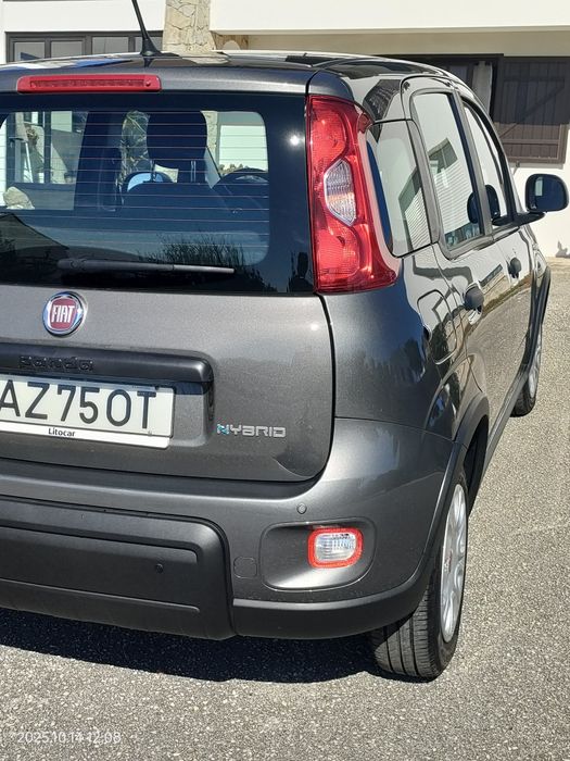 Fiat Panda Hybride como novo