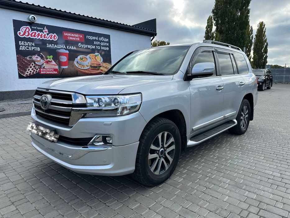 Toyota LC200 / Обмін на електромобіль.