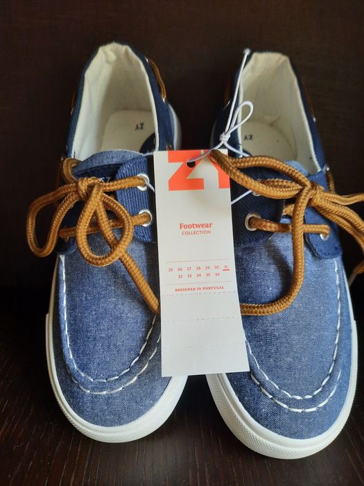 Sapatos de menino: lonas/sapatilhas/ténis, em azul, da Zippy: n.º31