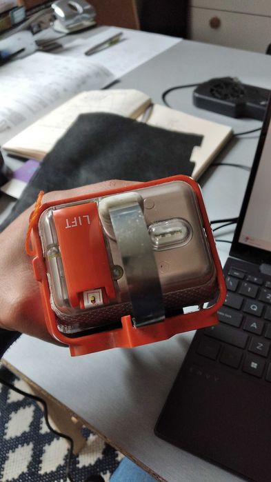 EPIRB / RÁDIO BALIZA - GME EPIRB GPS - Bateria Substituida 08/2022