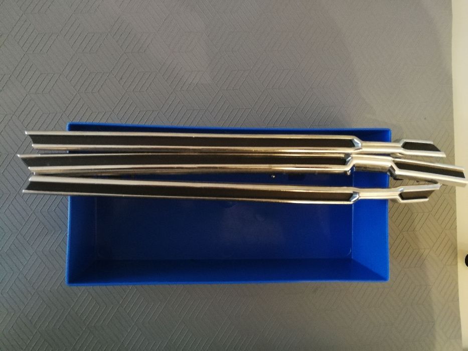 Молдинг решетки радиатора Ауди Audi A6C7 S-line A6 C7