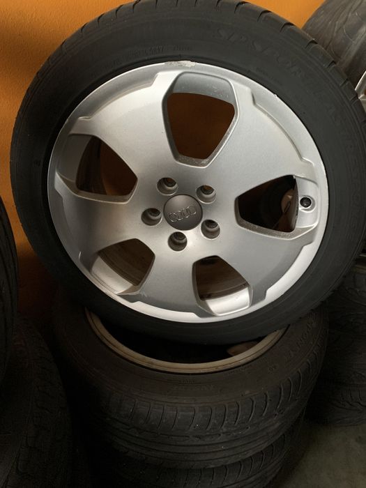 Jantes Originais Audi 17 com pneus