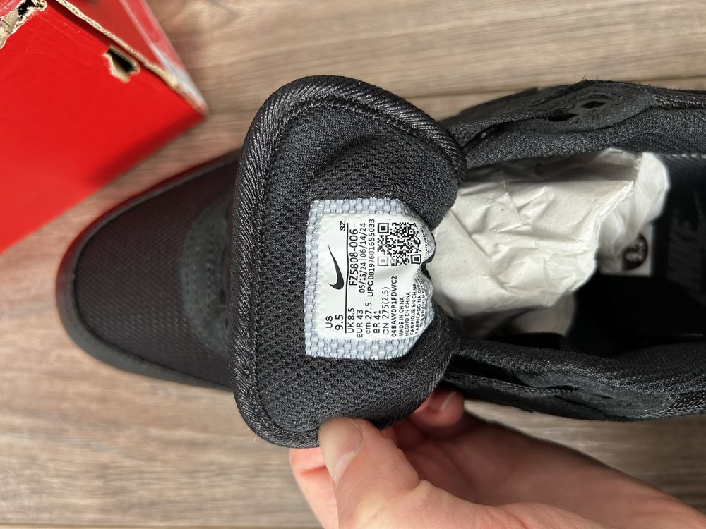Nike Air Max 1 ess 43 розмір