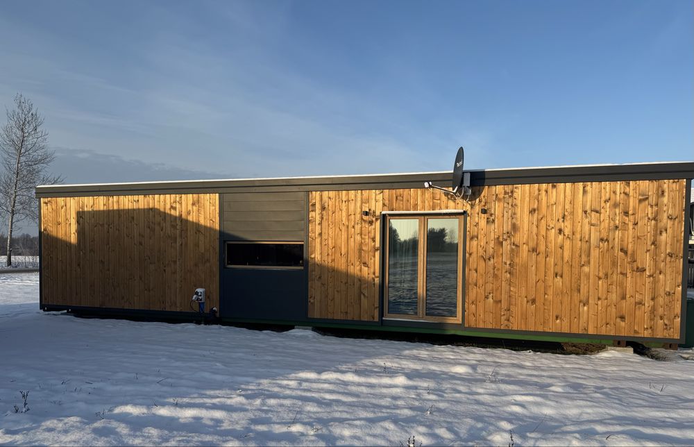 Dom domek z kontenera morskiego