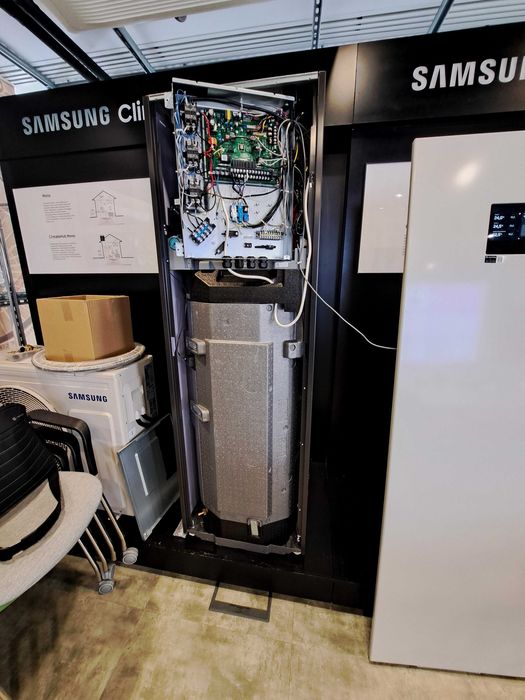 Pompa ciepła Samsung 4 kW EHS AI home ClimateHub 200 L autoryzowany