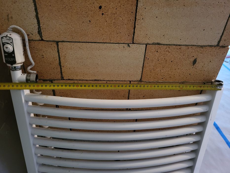 Grzejnik łazienkowy, kaloryfer z grzałką