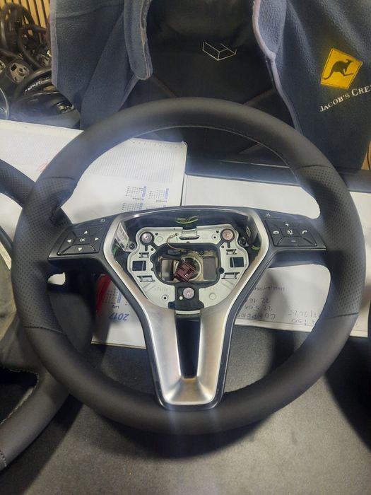 Obszywanie kierownic skórą DOJEŻDŻAMY do klienta