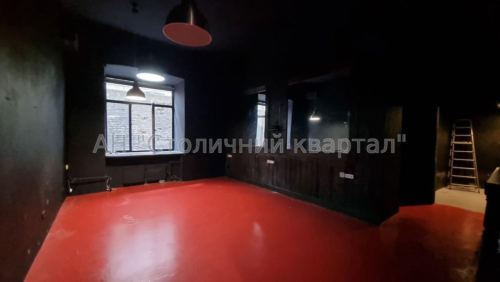 Центр, Майдан, 70м2 під Салон/Шоу-рум/Школу/Офіс/ХудожнюМайстерню.