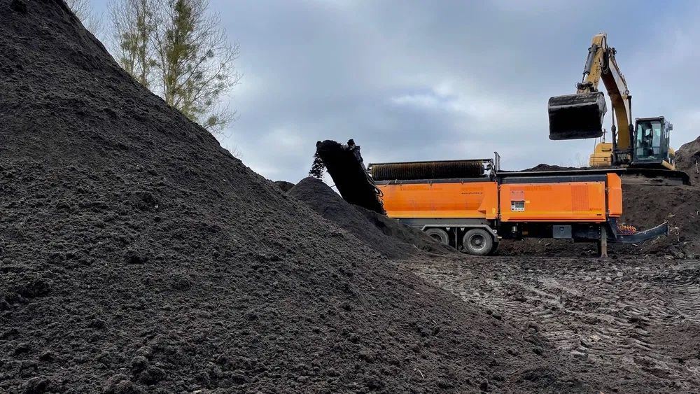 Roboty prace ziemne koparka wywrotka transport usługi ziemne fundament