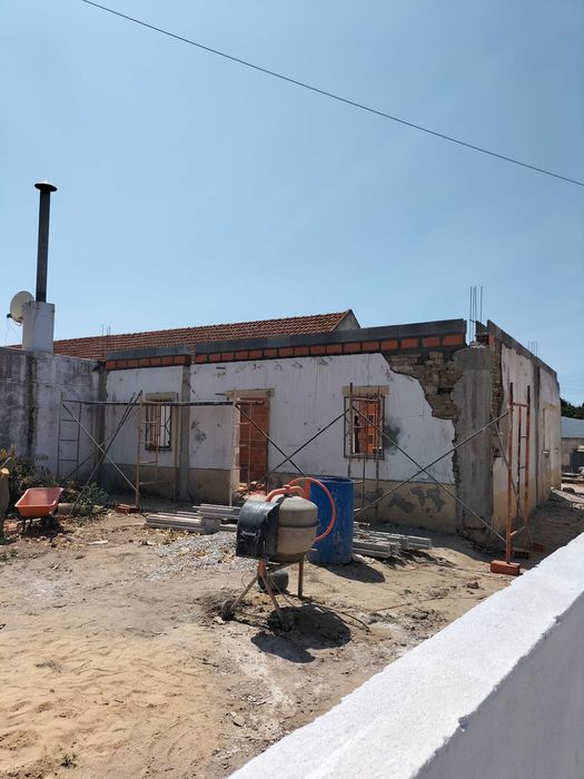 Serviços de renovação de imóveis.