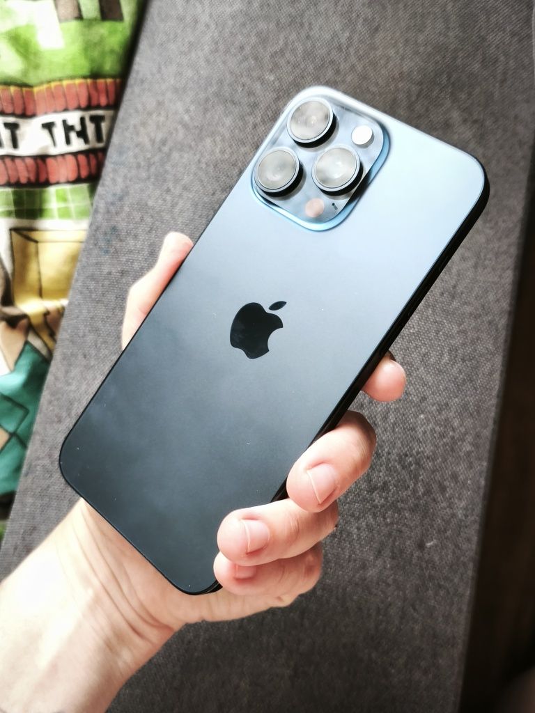 Iphone 15 pro max, на 512