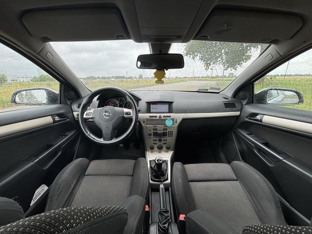 Opel Astra H GTC 1.3 CDTI 90 KM