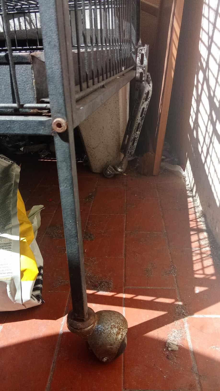 Gaiola papagaio/ viveiro grande 1,60de altura