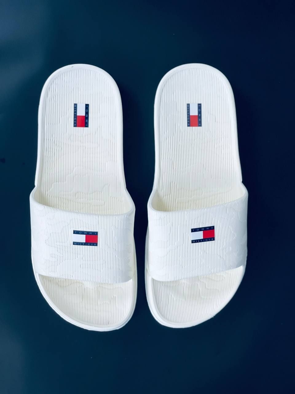 Мужские пляжные шлепанцы Tommy Hilfiger белые уличные тапочки