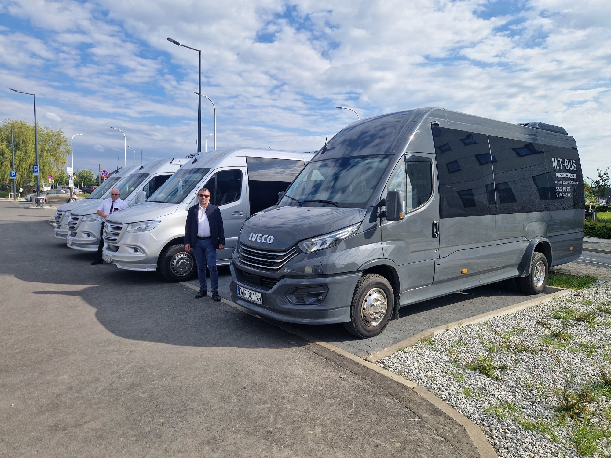 Wynajem  busa,  autobusu ,przewozy pracownicze