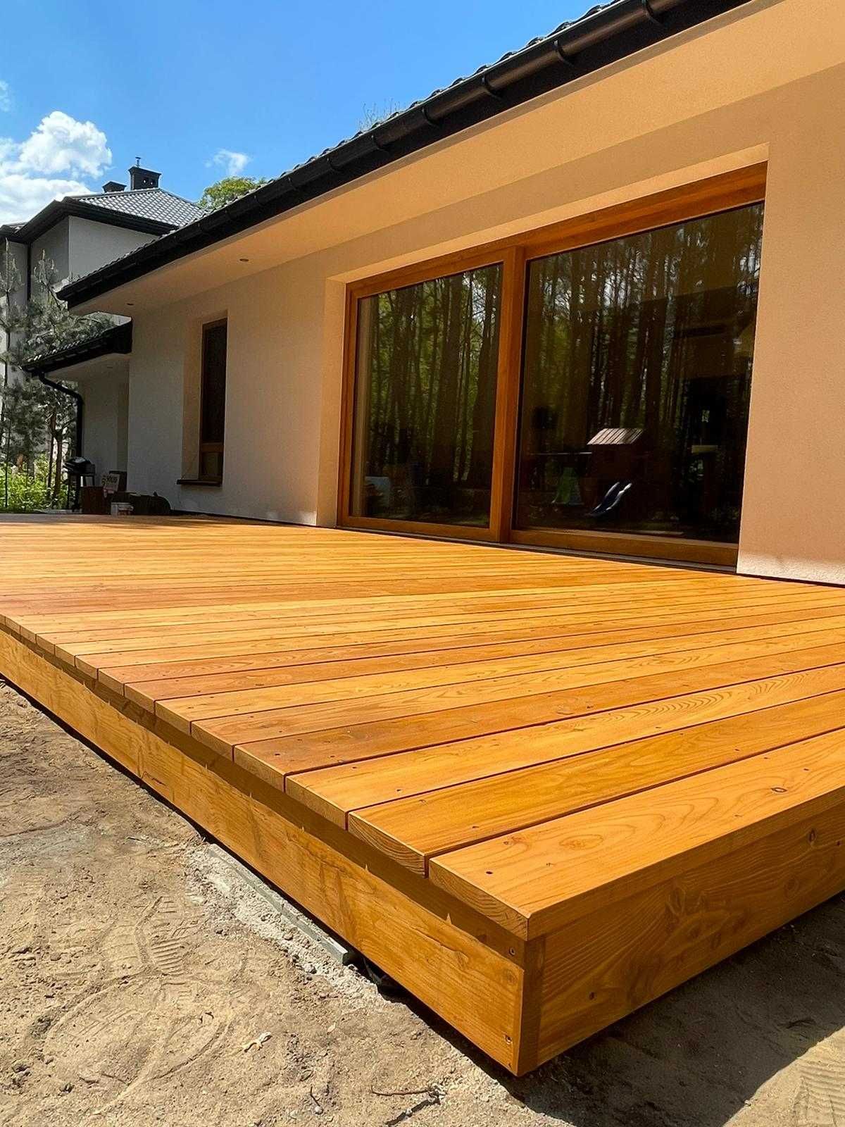 Deski tarasowe modrzew syberyjski 28x150mm ryflowana i gładka