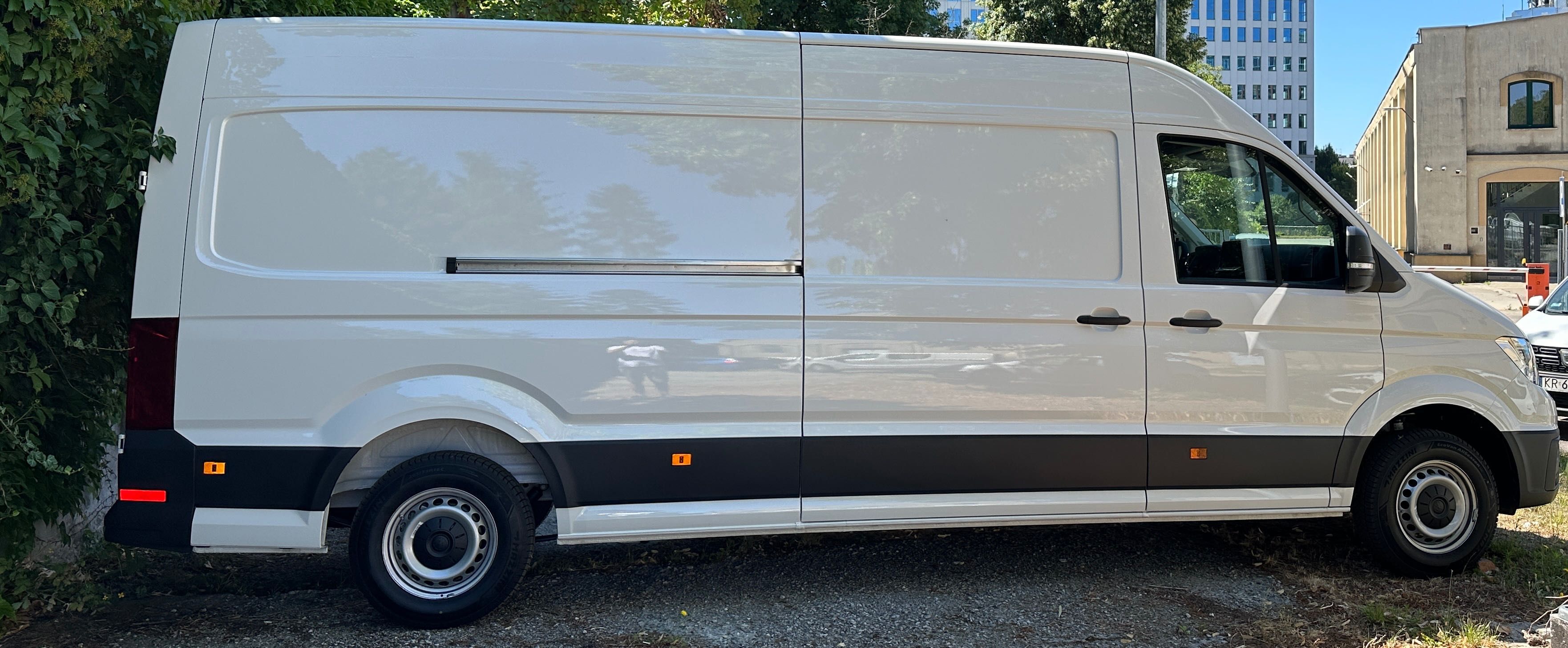 NOWY VW Crafter L4H3 – wynajem z kierowcą