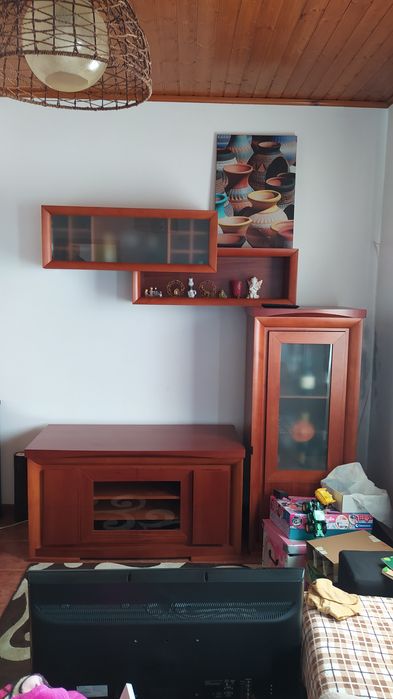 Móvel de sala para TV,bar e arrumação de CDs