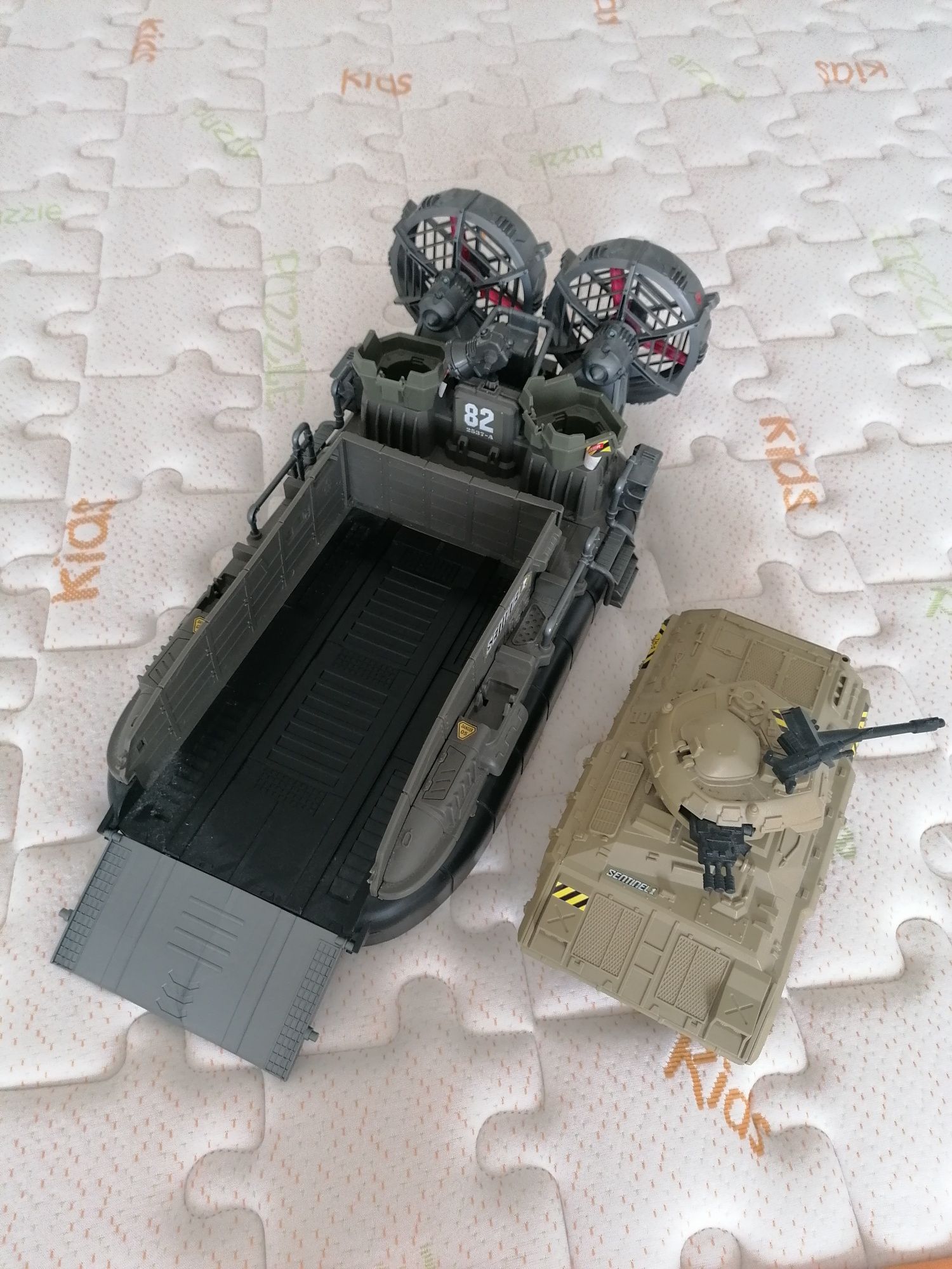 Carro da tropa soldier