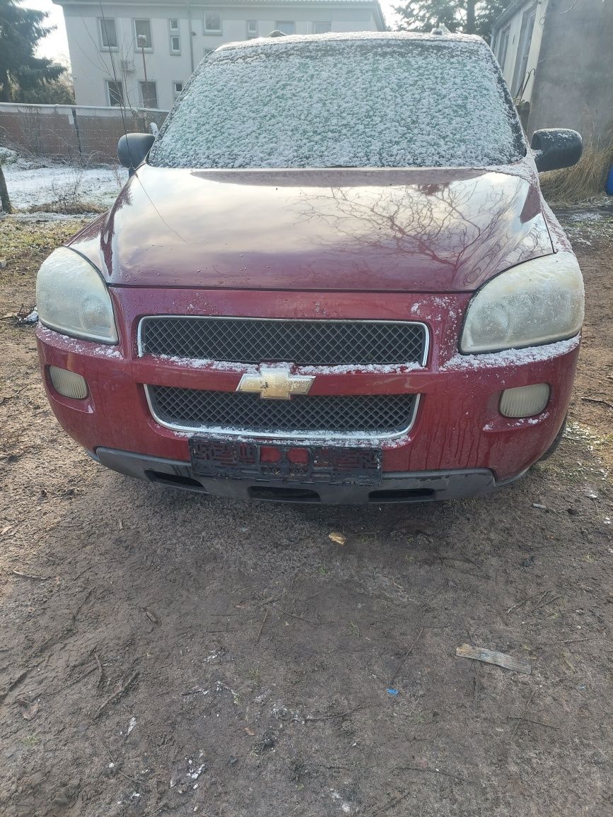 Chevrolet Uplander Lampa Lewa Przód