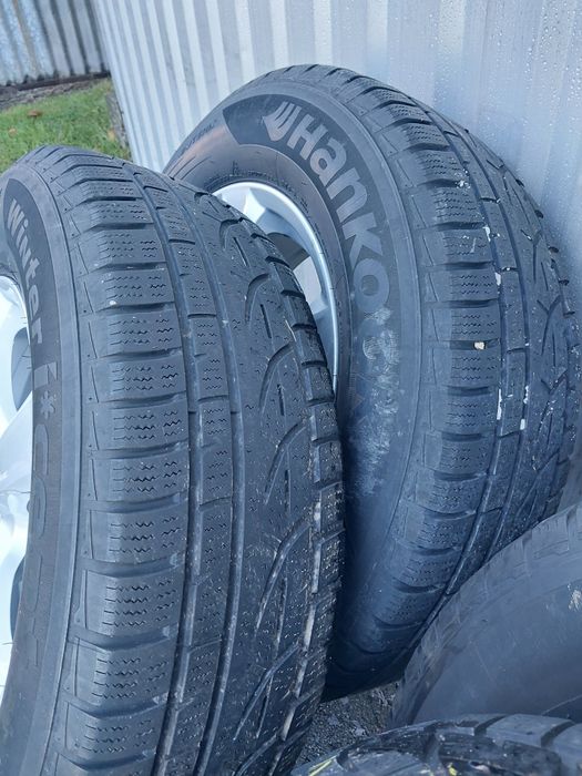 Felgi 16 Hyundai 5x114,3 67,1mm et45 opony zima 215/70 r16 super stan