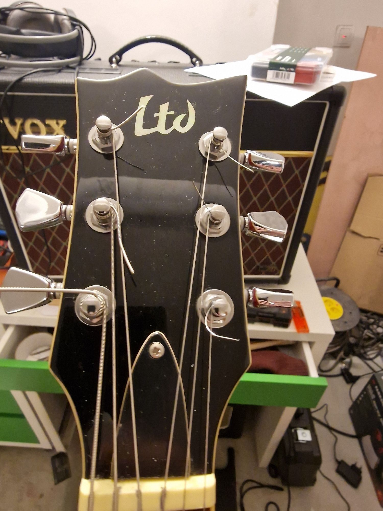 Esp Ltd ec 256  les paul nie epiphone squier jackson prs se  entwistle