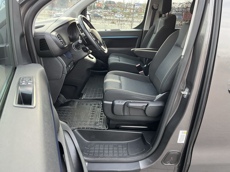 Peugeot Traveller 2020 Official