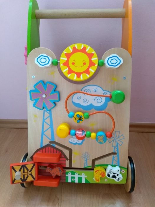 Drewniany wózek, chodzik FARMA VIGA, certyfikaty