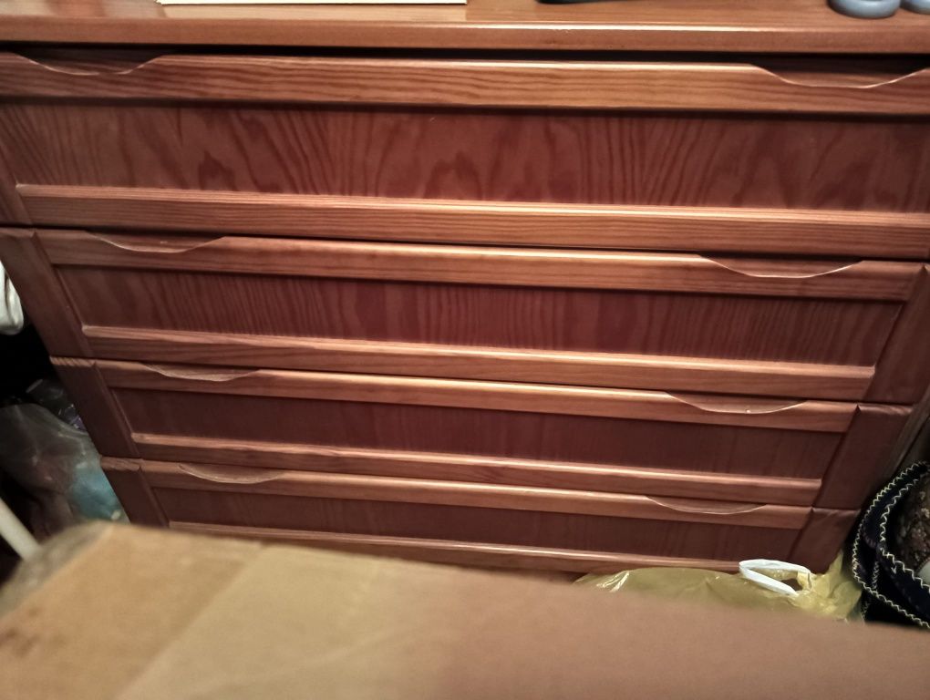 Cama de casal com gavetas