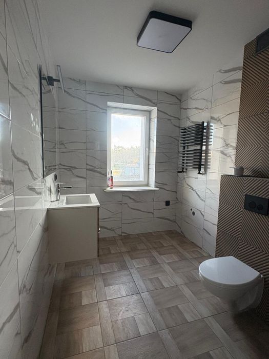 Wynajme powierzchnie biurowe z możliwością wynajmu terenu, hali