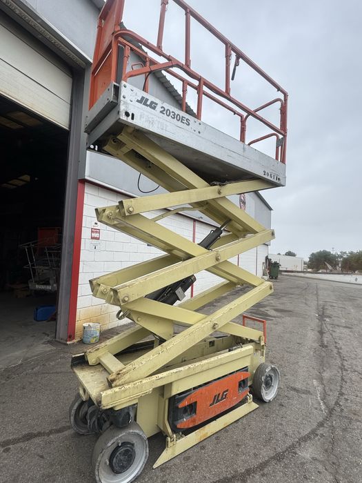Plataforma elevatoria 8mt (usada) JLG 2030