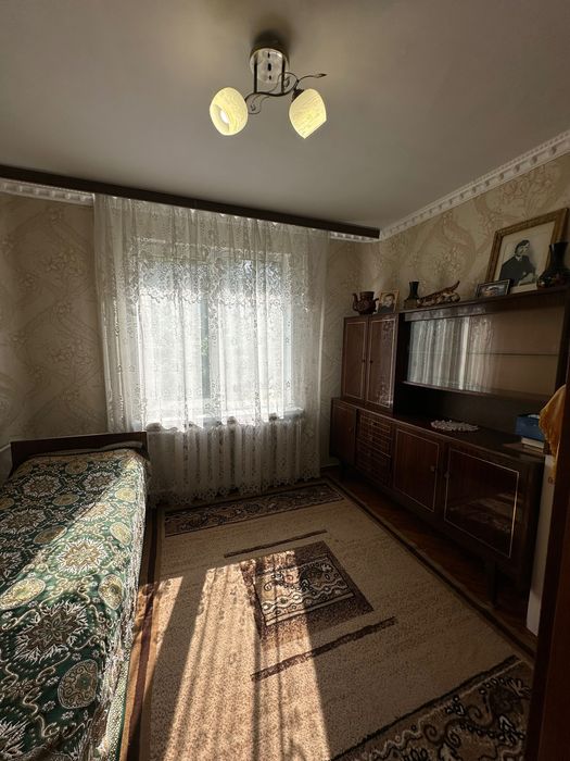 Продам 3-кімнатну квартиру по вул.Аркадія Голуба, б.1, без комісії