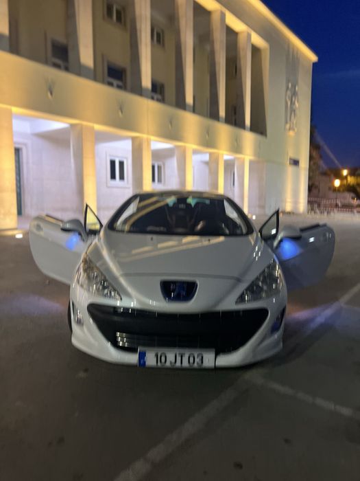 Peugeot 308 CC 2010