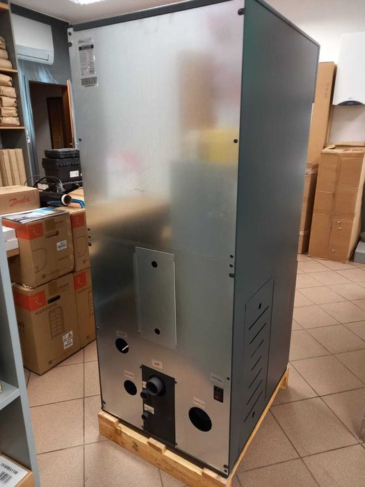 Kocioł Ferroli Biopellet Pro 12kW piec automat na pellet POWYSTAWOWY