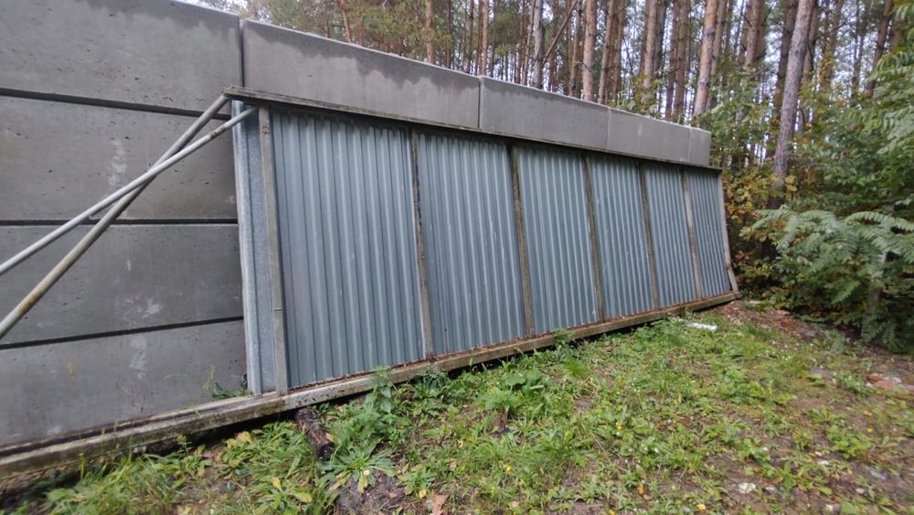 Brama przesuwna stalowa