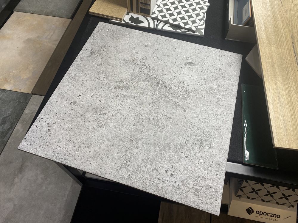 Płytki Gres szkliwiony DARKSIDE GRYS 60 X 60 Leroy Merlin PARADYŻ
