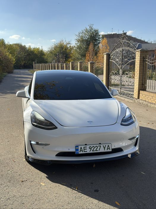 Tesla model 3 standart +