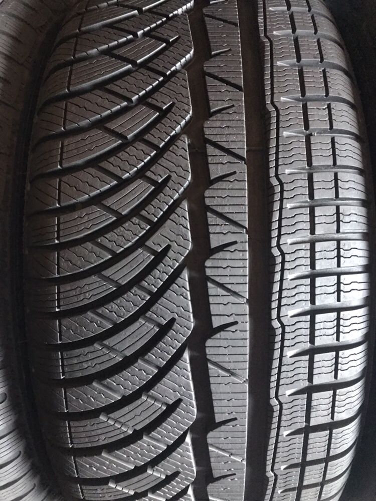 245/45/18 R18 Michelin Pilot Alpin PA4 RSC 4шт зима