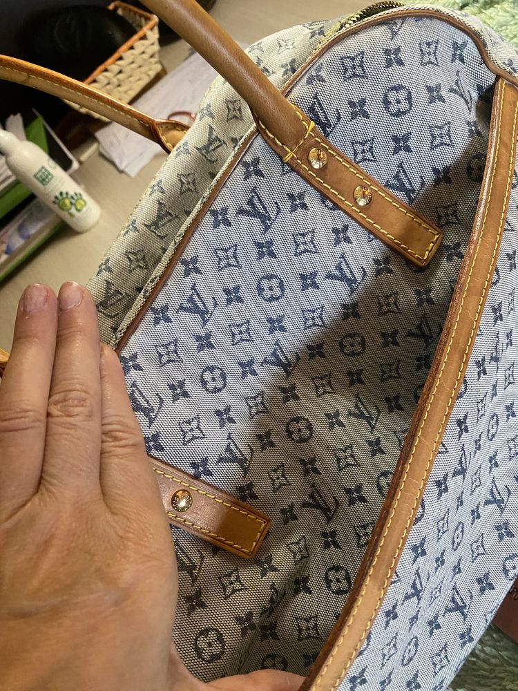 -  Bolsa LV de série limitada da LV “Marie Boston”