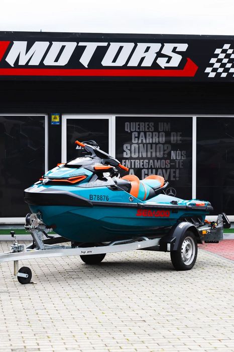 Sea-Doo wake pro 230