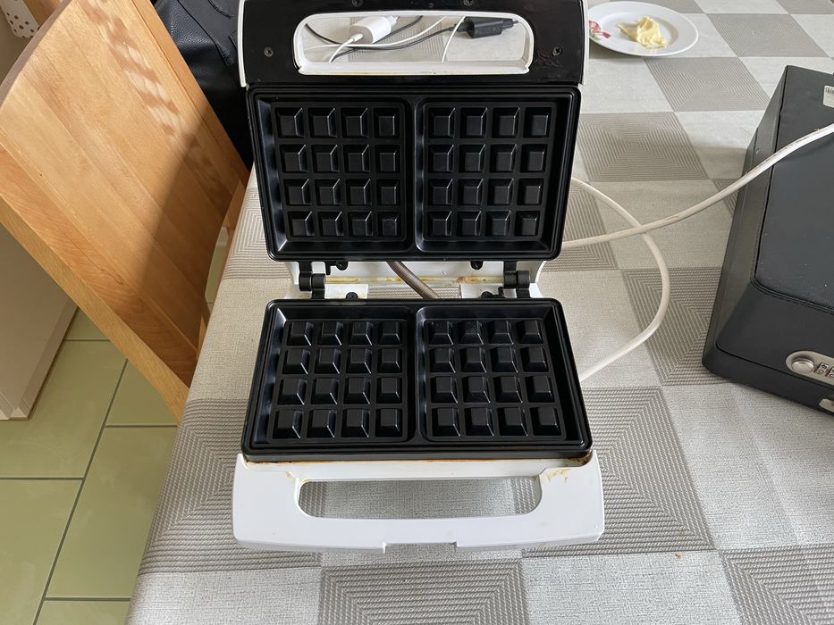 Gofrownica Clatronic