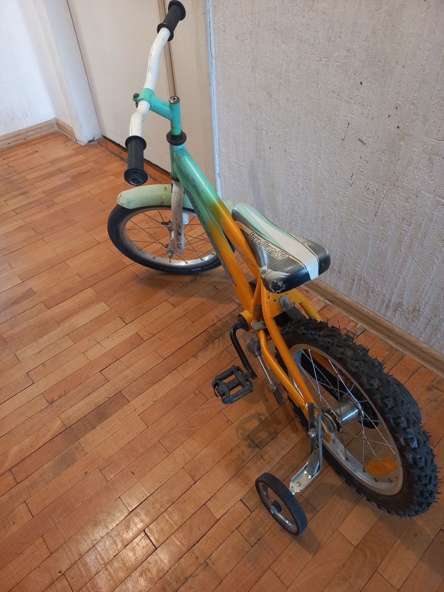 Продам дитячий велосипед.  2000 грн.