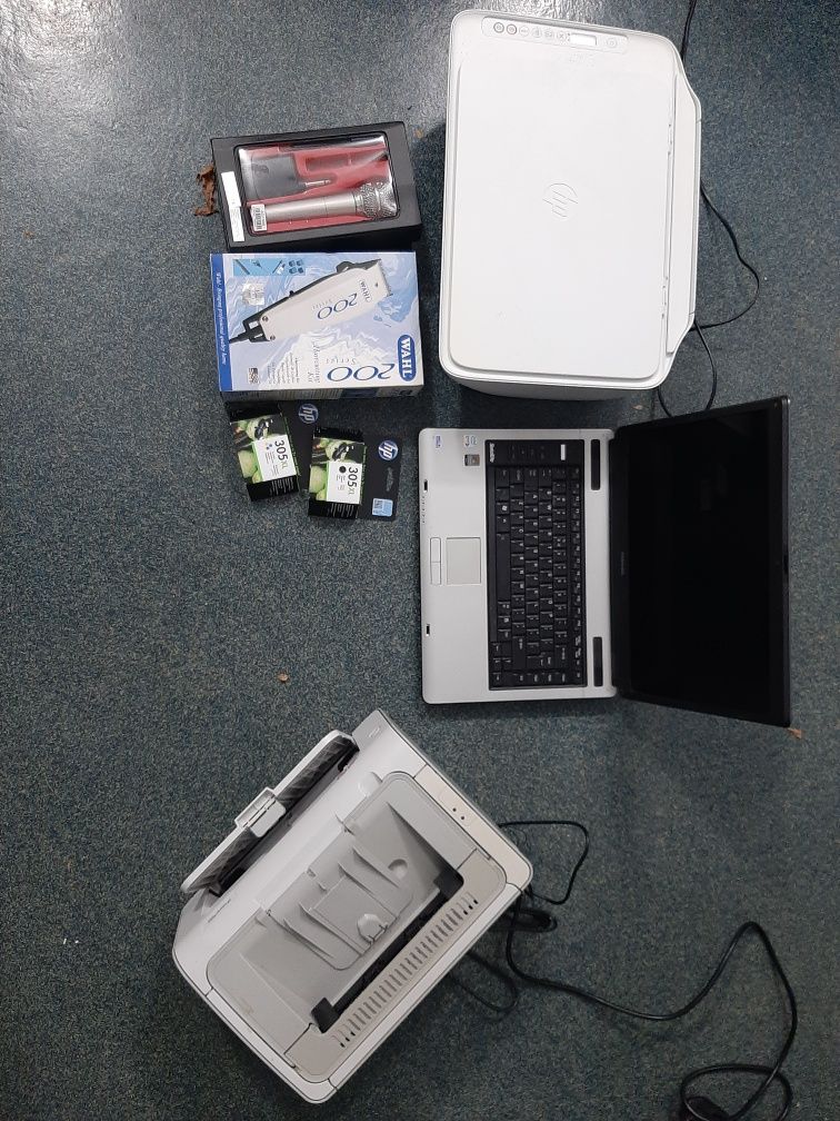 Zestaw sprzętów elektronicznych