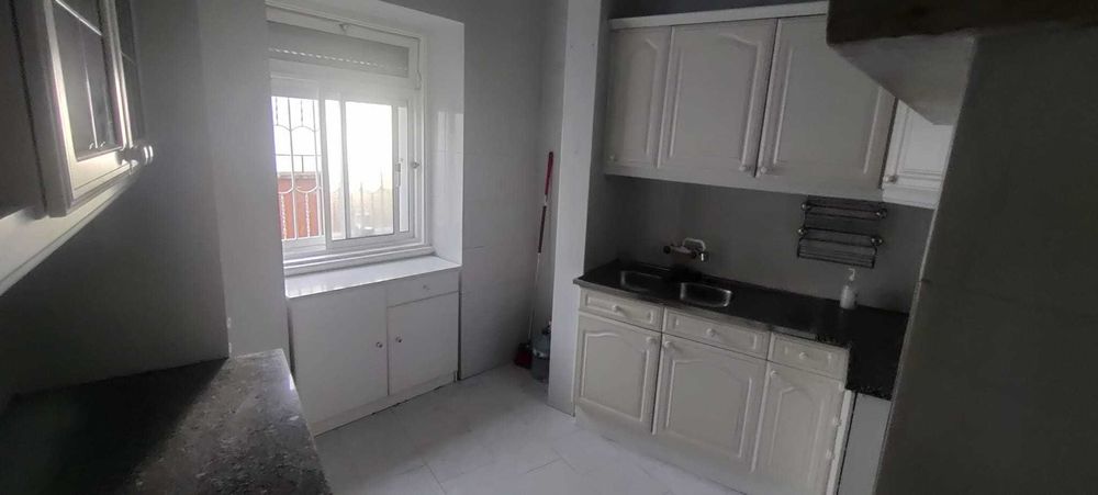 T 1, todo restaurado, na Amadora