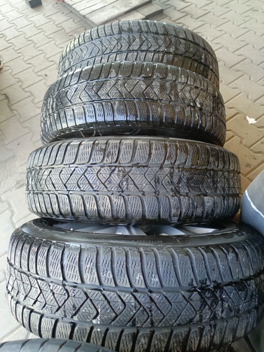 Koła aluminiowe zimowe BMW 205/60/17 Pirelli 5x112
