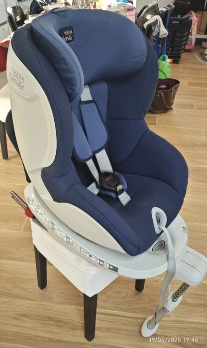 Cadeira Britax Romer dual fix 360 isofix