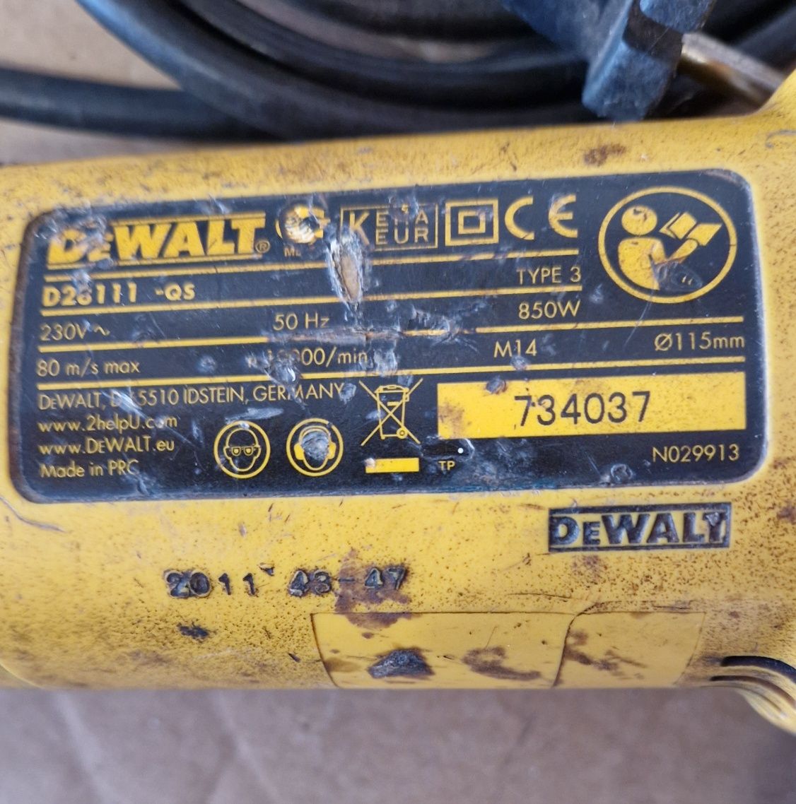 Rebarbadora DeWalt 800w 115mm