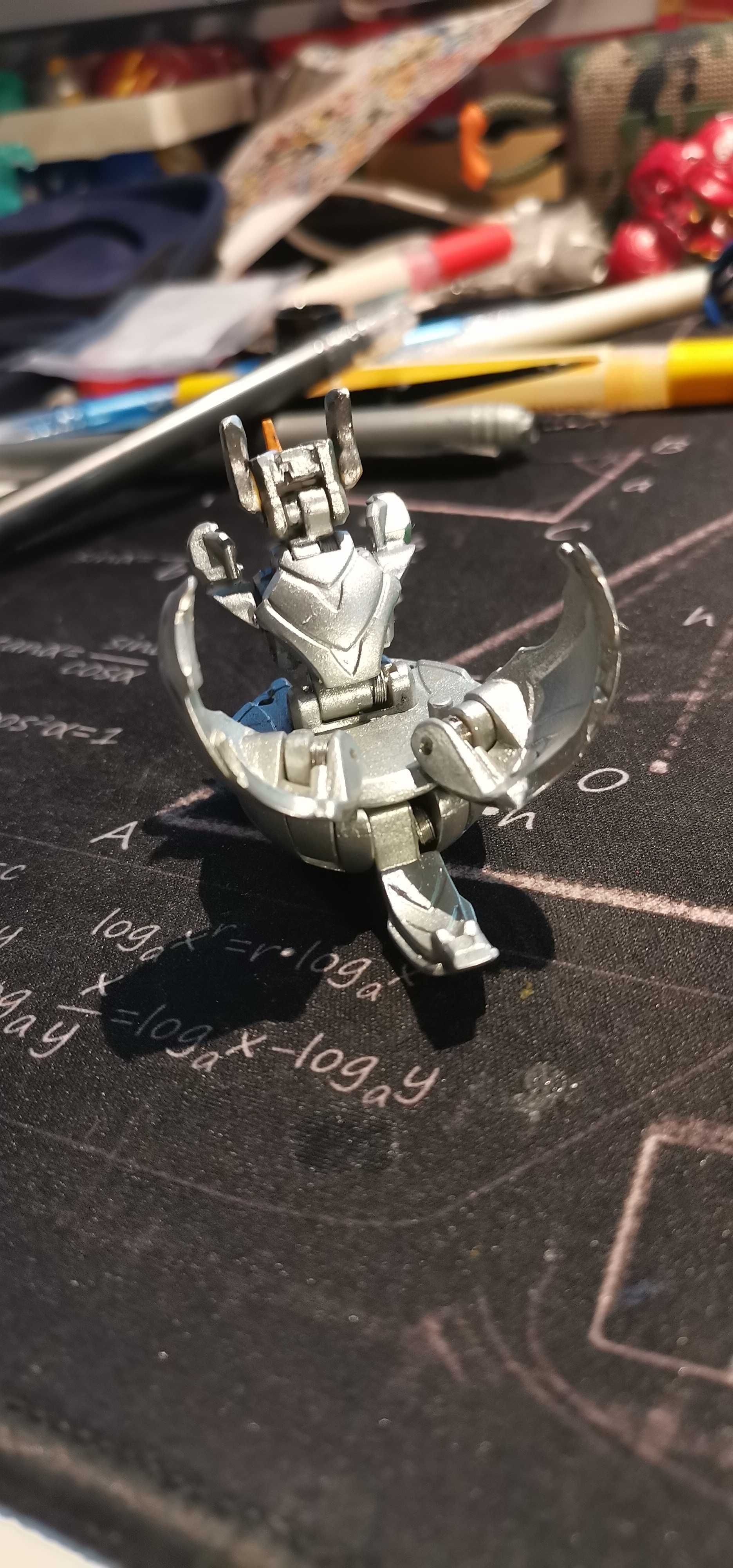 Bakugan custom Srebrny Helix Dragonoid Haos