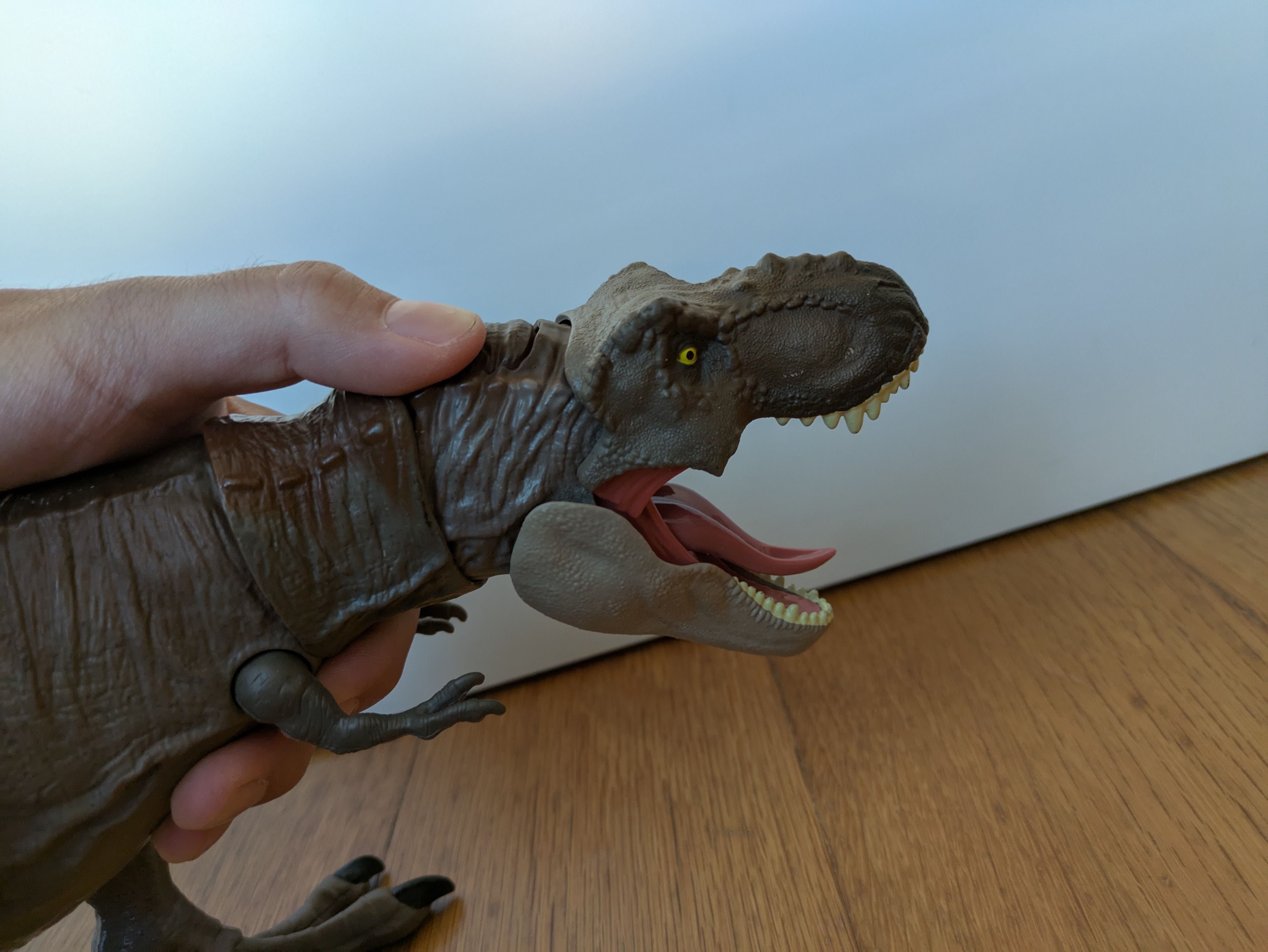 Jurassic World T-Rex Extreme Chompin’ 2018 (Portes Grátis)
