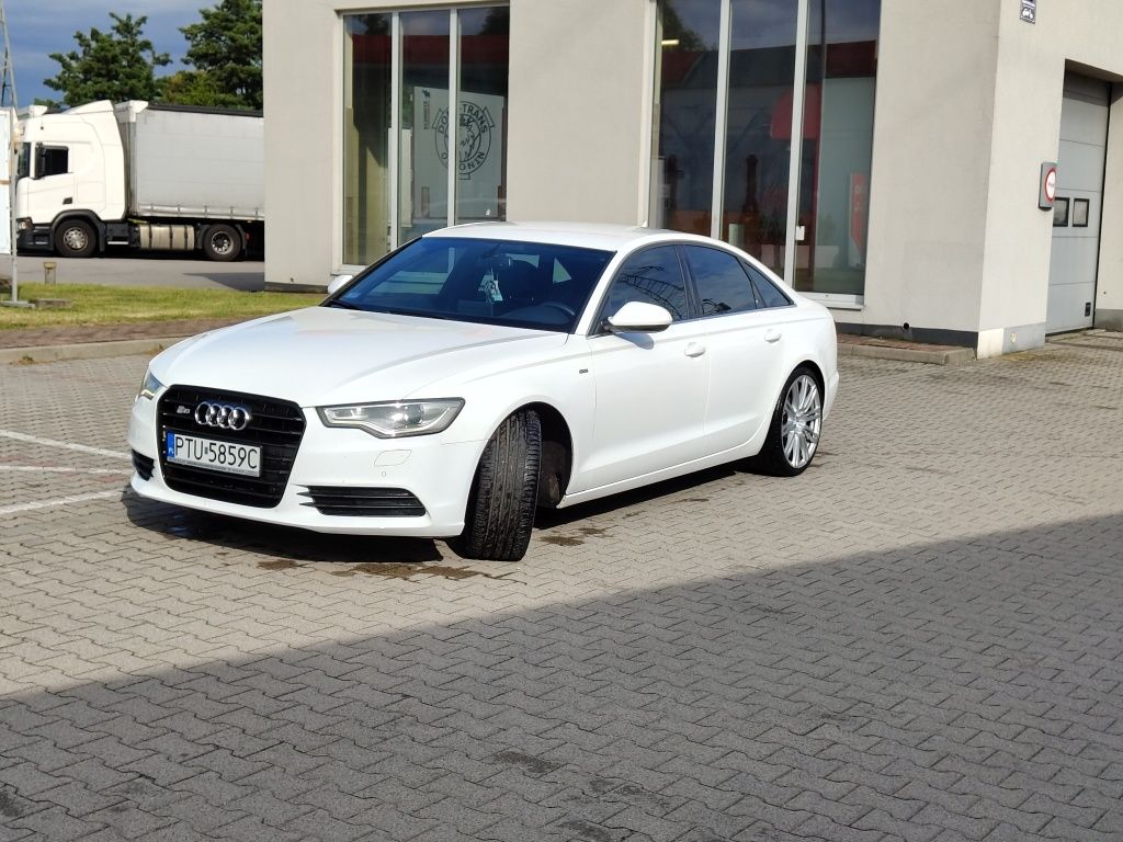 Audi A6 S-Line biała perła